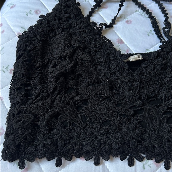 POL Elegant Black Lace Top - Picture 10 of 10